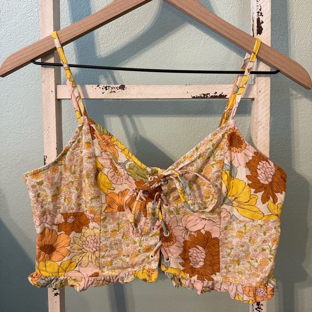 American Eagle Wildflower Patchwork Floral Tie-Front Crop Top Size M Yellow Pink